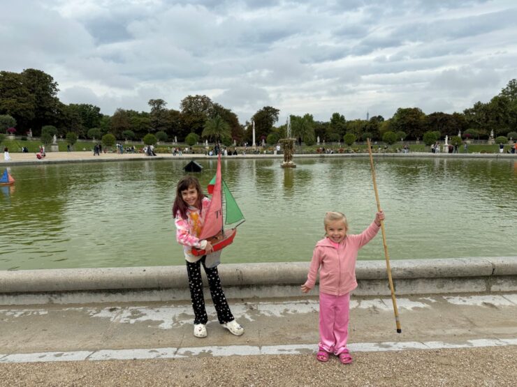 Sailing boats in Jardin du Luxembourg Paris