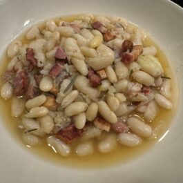 white beans with rosemary and bacon